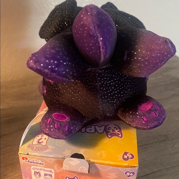 Aphmau Purple and Black Plush Toy
Dark cat
Rare - Picture 3 of 6
